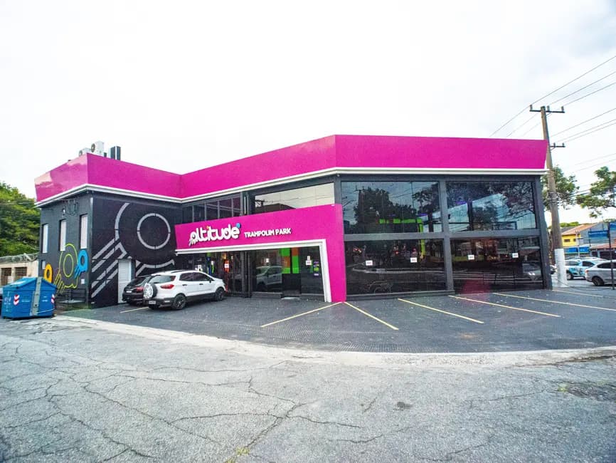 Parque de diversões Altitude Park Parque de diversões Altitude Park